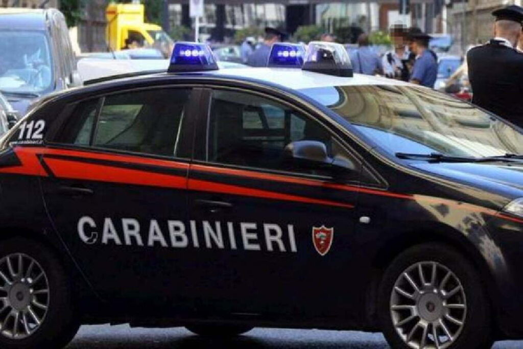 BORGARO TORINESE – Mette a segno un colpo in appartamento, bloccato dai Carabinieri 1 BORGARO TORINESE – Mette a segno un colpo in appartamento, bloccato dai Carabinieri