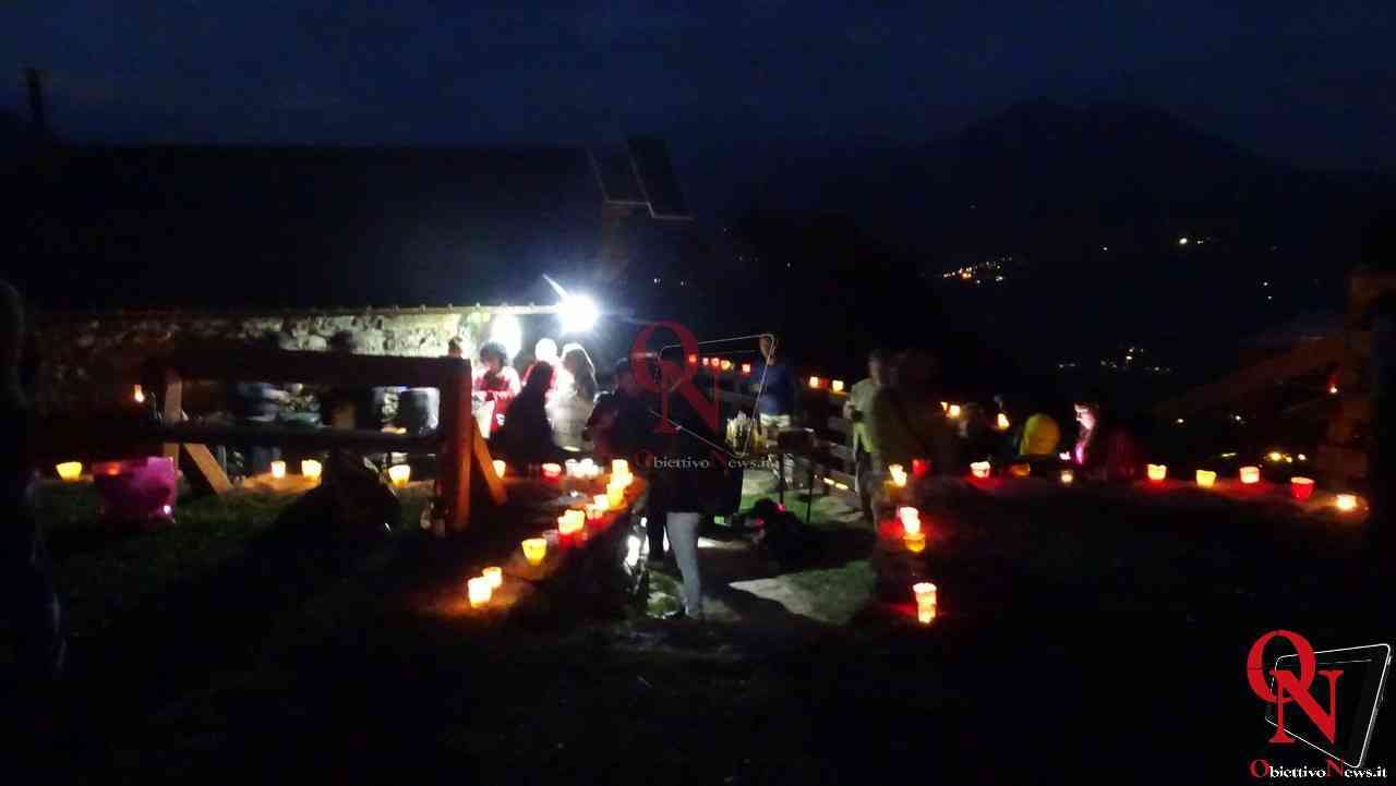 ALPETTE – Candele e falò: magica atmosfera all'alpeggio Musrai (FOTO E VIDEO)