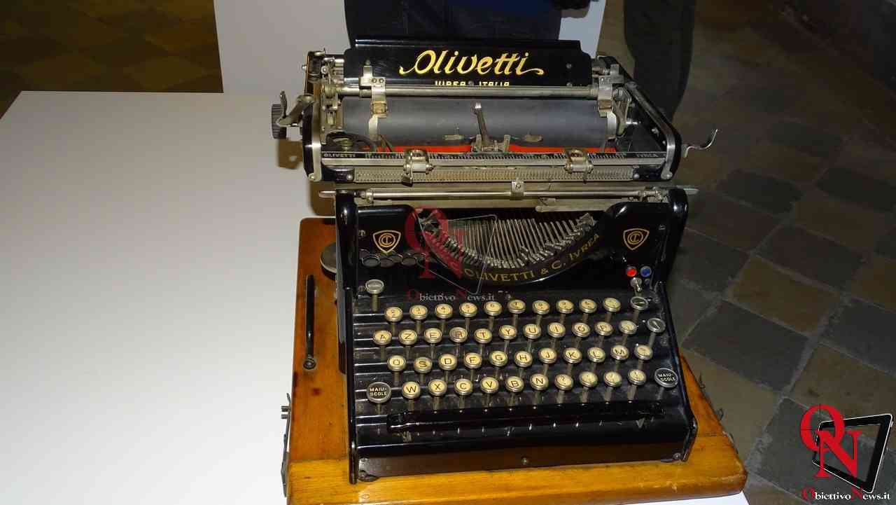 AGLIÈ – Inaugurata al Castello la mostra “Lettera 22. La macchina per leggere Olivetti” (FOTO E VIDEO)