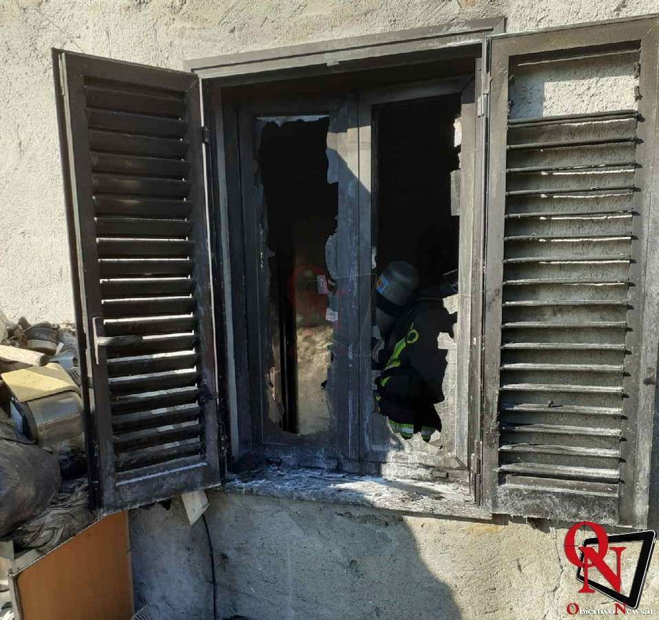 VAL DI CHY – Incendio in abitazione ad Alice Superiore, un uomo è rimasto ferito (FOTO)