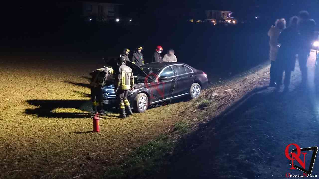 FELETTO- Incidente sulla 460, auto esce di strada (FOTO)