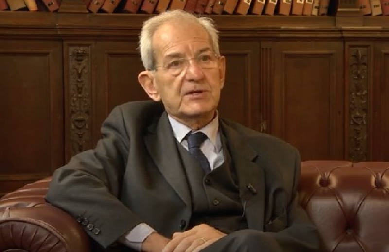 CASELLE TORINESE – Luciano Violante ospite alla Casa delle Associazioni “Silvio Passera” 1 CASELLE TORINESE – Luciano Violante ospite alla Casa delle Associazioni “Silvio Passera”