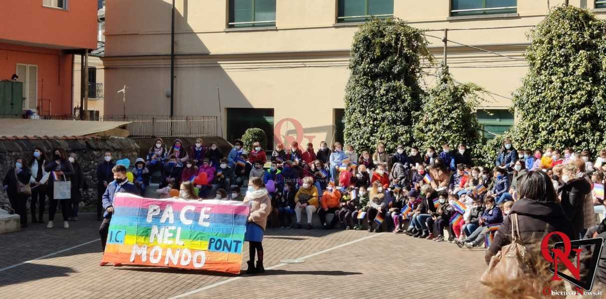 PONT CANAVESE – Gli alunni delle elementari e medie “in marcia” per la Pace