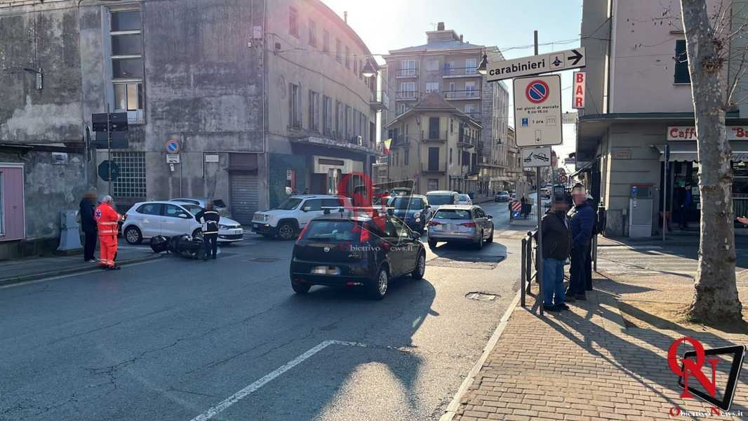 CUORGNÈ - Scontro scooter - auto in via Torino; un ferito (FOTO)