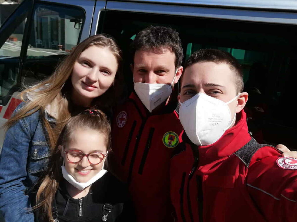 PONT CANAVESE - Il comitato locale di Croce Rossa sempre presente in ogni emergenza (VIDEO) 1 PONT CANAVESE - Il comitato locale di Croce Rossa sempre presente in ogni emergenza (VIDEO)