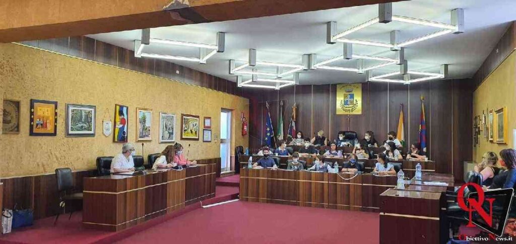 LEINI - Il Consiglio comunale dei ragazzi e delle ragazze pensa all'ambiente 1 LEINI - Il Consiglio comunale dei ragazzi e delle ragazze pensa all'ambiente