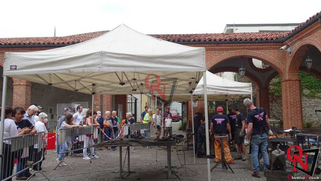 RIVAROLO CANAVESE – I Fabbri donano l’opera al Comune; preparativi per “Mordi il Giro!” (FOTO E VIDEO)