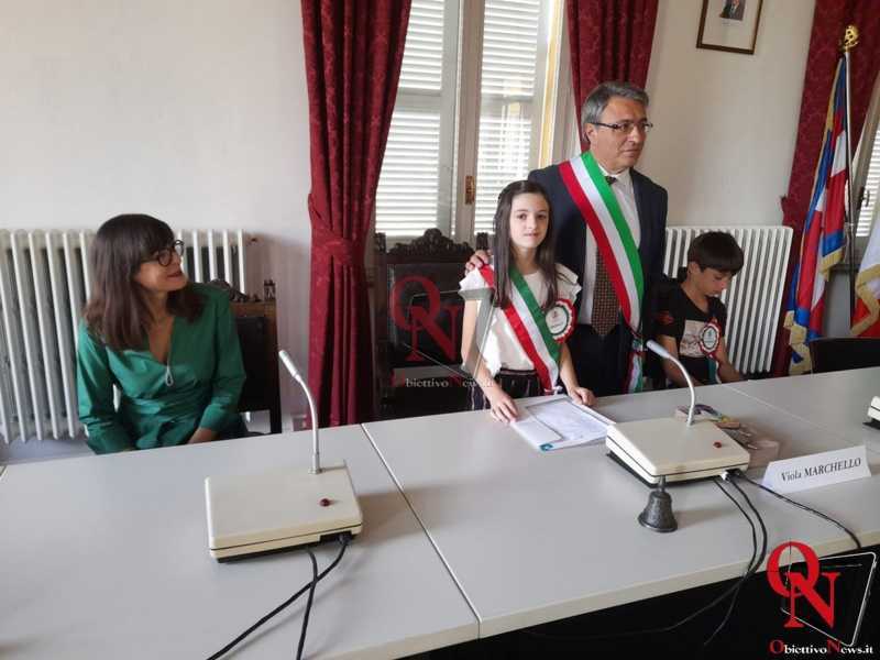 CASTELLAMONTE – Insediato il Consiglio Comunale dei Ragazzi; Viola Marchello è il Sindaco (FOTO)