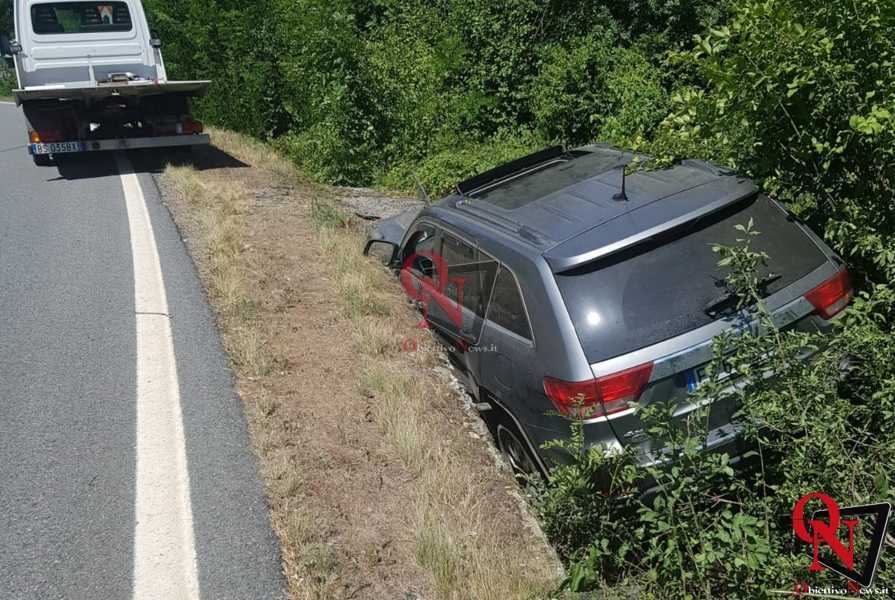 FRONT / BARBANIA – Incidente sulla provinciale: veicolo nel fosso, ferito il conducente (FOTO)