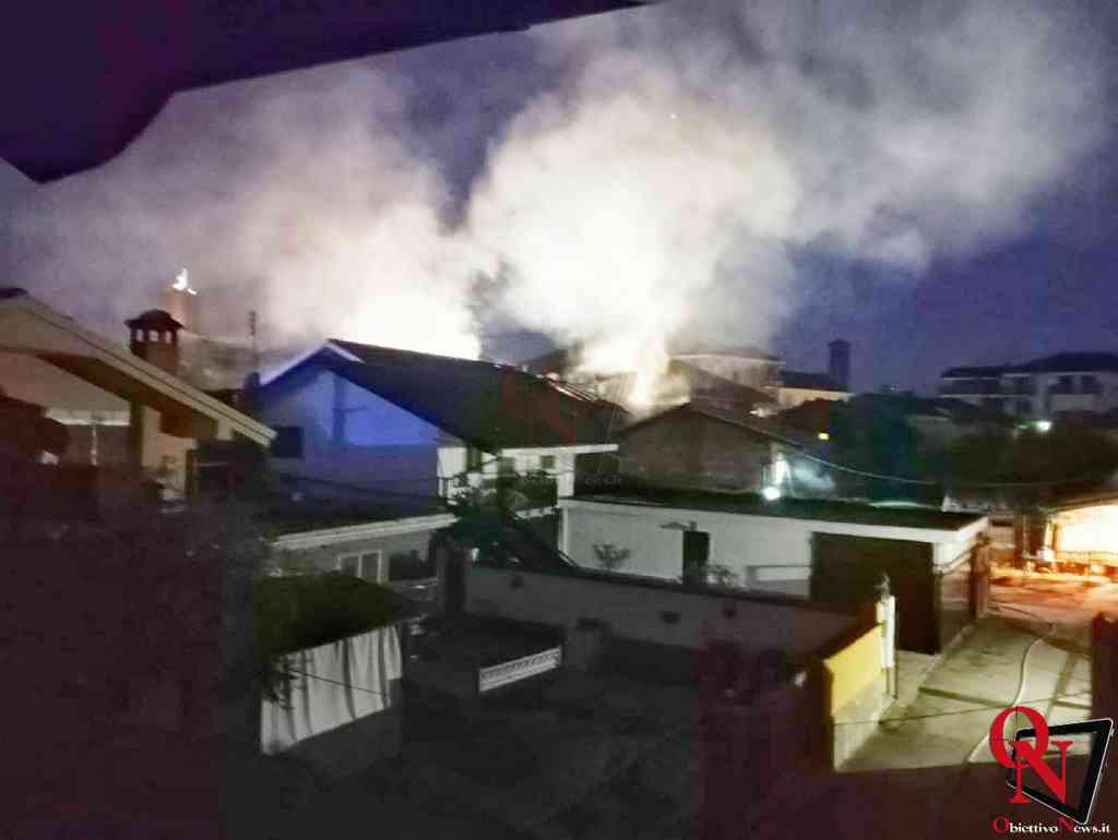 LEINI – Nella notte un incendio devasta un’abitazione (FOTO)