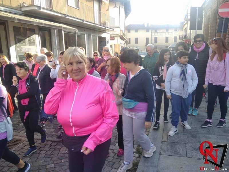 SAN BENIGNO - Oltre 200 i partecipanti alla camminata in rosa. La più giovane, Benedetta, portata nel marsupio