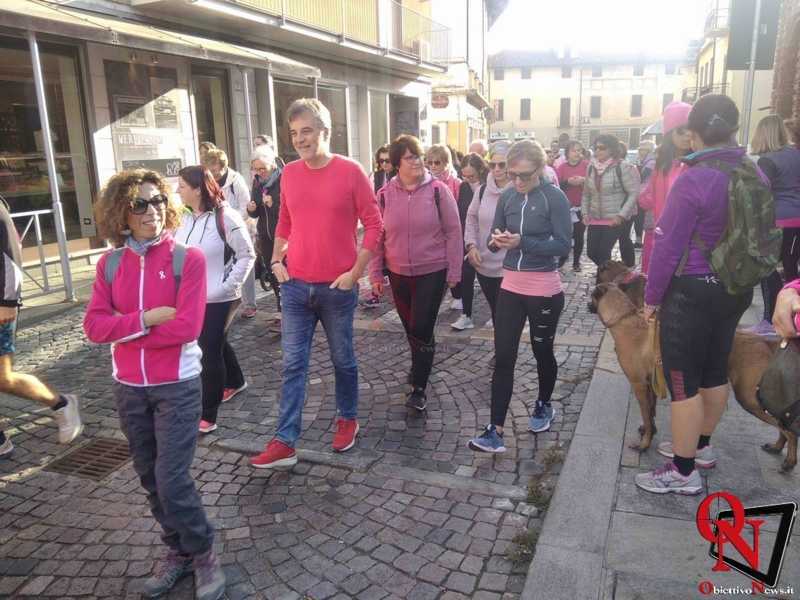 SAN BENIGNO - Oltre 200 i partecipanti alla camminata in rosa. La più giovane, Benedetta, portata nel marsupio