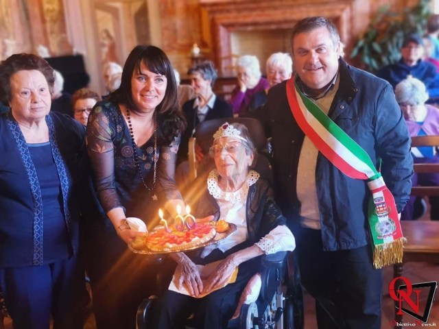 VALPERGA – Festa al Castello per i 100 anni di Mary Calvo (FOTO)