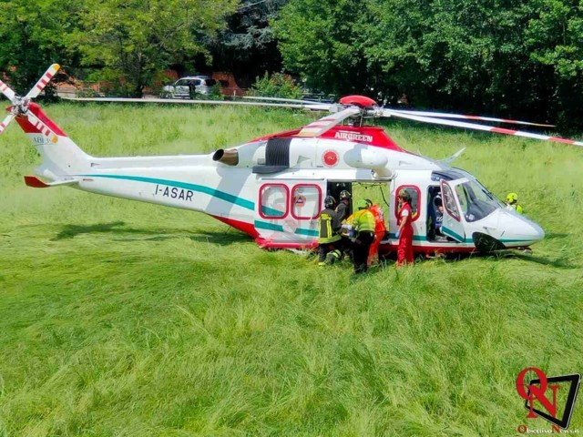 CASTELLAMONTE - Incidente a Spineto: 3 auto e 4 feriti (FOTO E VIDEO) 1 castellamonte incidente fraz spineto