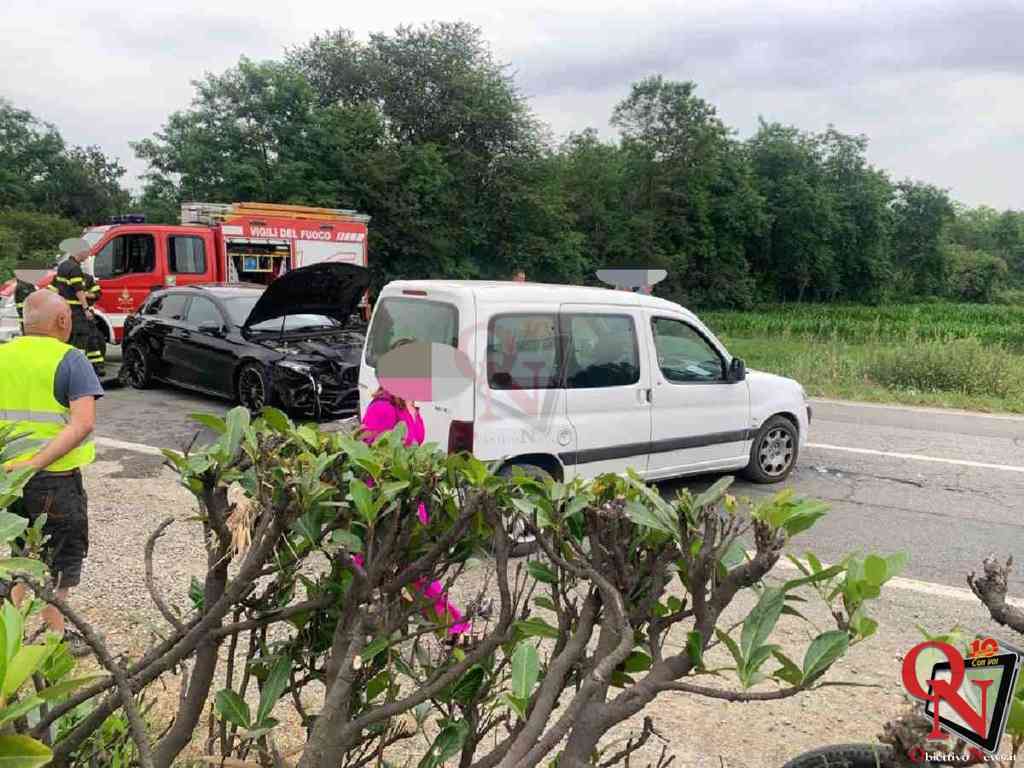 CIRIÉ - Incidente: coinvolti un bus e 3 auto (FOTO)
