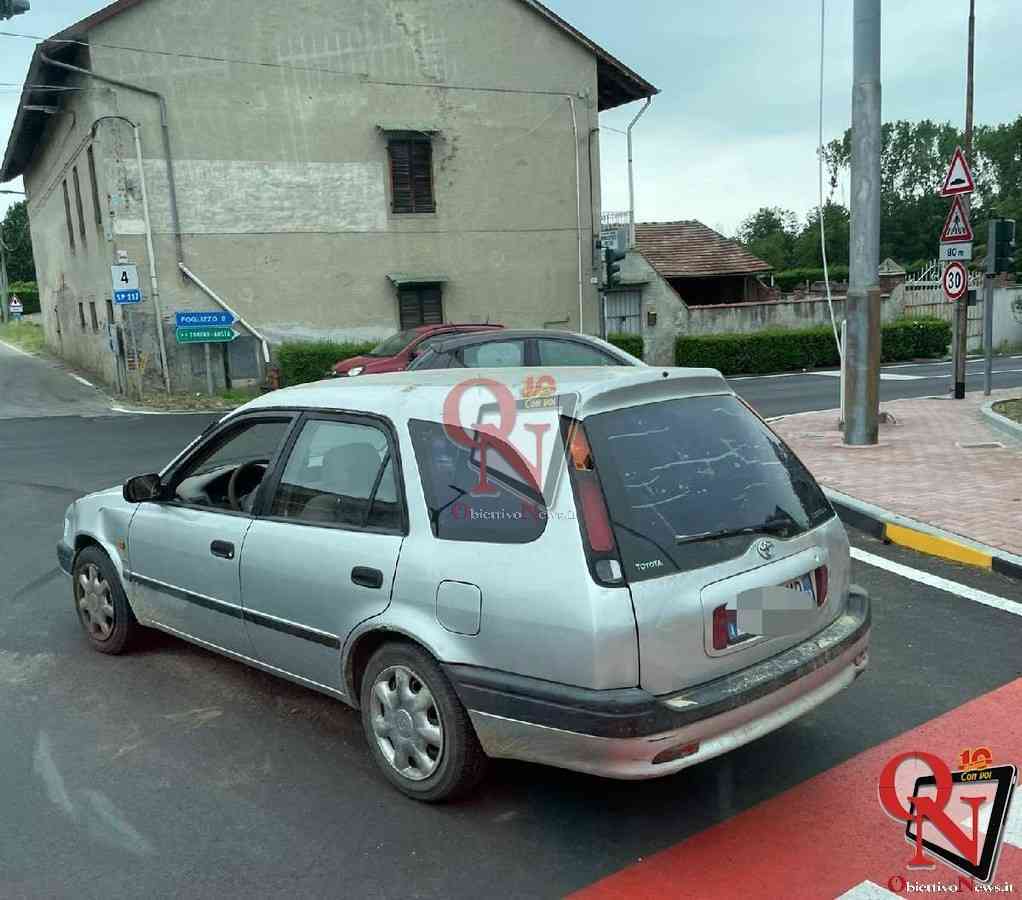 MONTALENGHE – Incidente all'incrocio semaforico di via Roma 1 MONTALENGHE – Incidente all'incrocio semaforico di via Roma