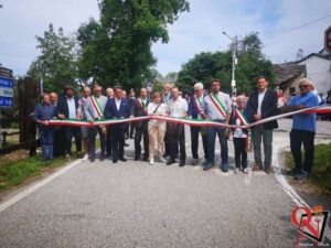 ALPETTE – Intitolata a Marino Ceretto Castigliano la strada che porta a Sparone (FOTO E VIDEO)