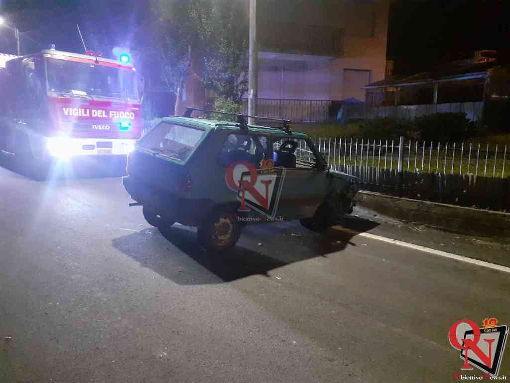 LOCANA – Incidente in frazione Casetti: auto contro la cancellata di una casa (FOTO)