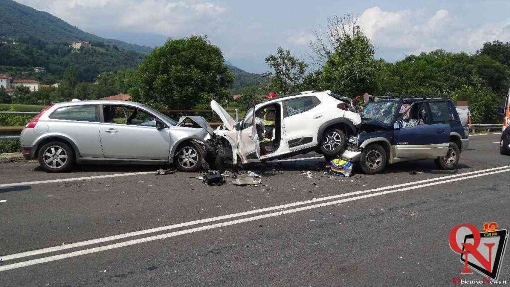 PARELLA - Incidente sulla Pedemontana, 3 auto coinvolte e 6 feriti (FOTO E VIDEO)