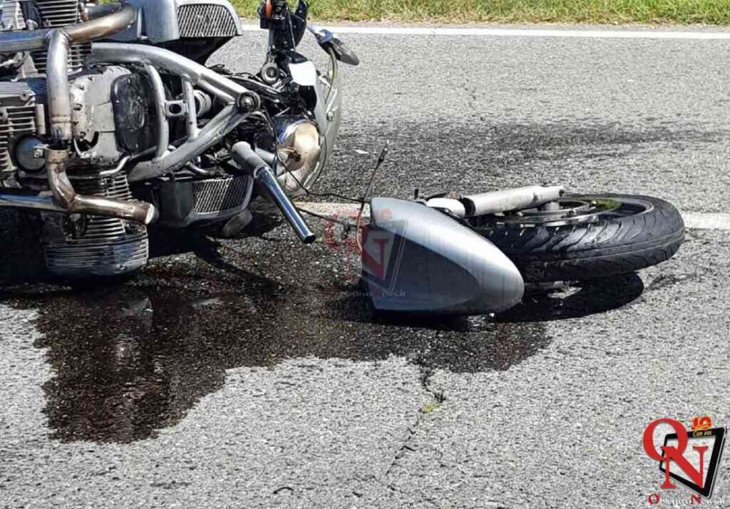 Busano incidente moto auto