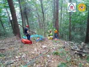 BROSSO – Monte Cavallaria: parapendista precipita in fase di decollo