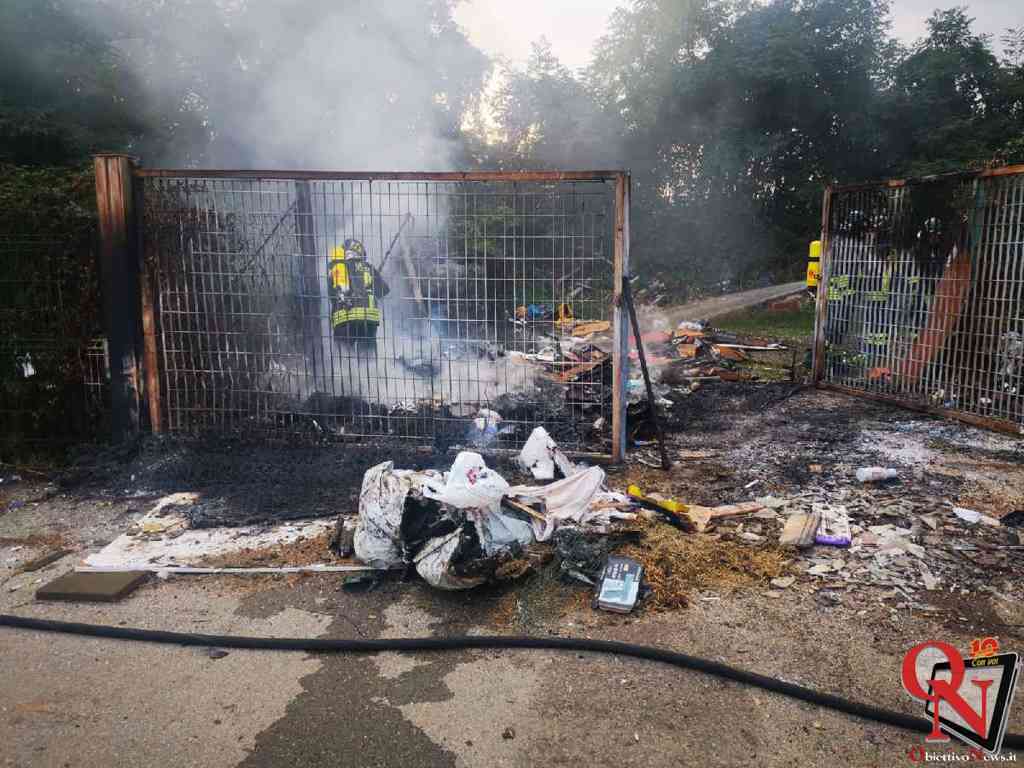 FAVRIA – Incendio in un deposito di rifiuti in via Levata (FOTO E VIDEO)