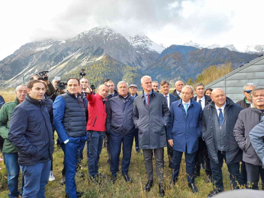 CESANA - ll Vicepremier Antonio Tajani ha visitato l'impianto olimpico
