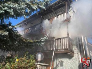 VIU’ – Incendio alloggio in frazione Venera (FOTO)