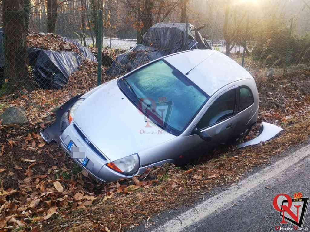 montalenghe auto fuori strada