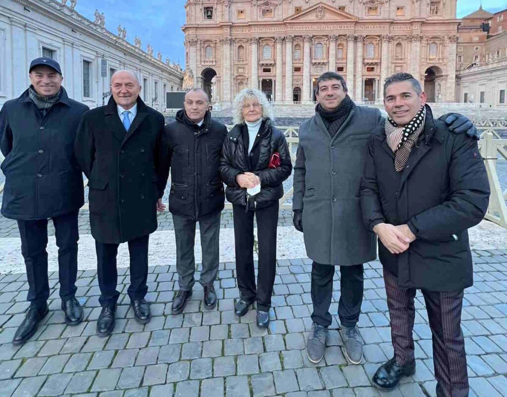 OZEGNA – Sergio Bartoli, con altri amministratori, in audizione da Papa Francesco (FOTO)