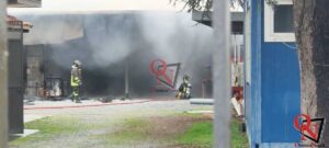 SAN GIUSTO CANAVESE – Incendio capannone in Strada del Beneficio (FOTO E VIDEO)