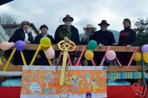 CORIO – La sfilata dei carri allegorici ha chiuso lo Storico Carnevale Coriese (FOTO E VIDEO)