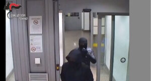 BORGARO/CASELLE/TORINO – Si godevano i proventi delle rapine: arrestati