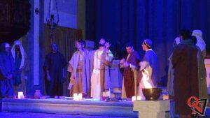 PONT CANAVESE – La strada della Croce: Sacra Rappresentazione che nasce dalla fede (FOTO E VIDEO)