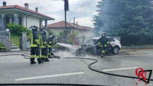 CASTELLAMONTE – Incendio auto in Via Piccoli, intervento dei VVF (FOTO e VIDEO)