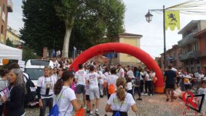 CALUSO – Grande partecipazione alla Color Run dei Volontari del Soccorso Sud Caluso (FOTO E VIDEO)