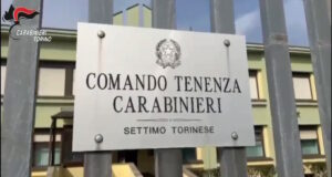 SETTIMO TORINESE – Dal balcone dell’ospedale vede i ladri d’auto nel parcheggio e allerta il 112