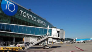 CASELLE – Cinghiale entra nella pista di atterraggio; dirottato un aereo in arrivo
