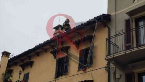 RIVAROLO CANAVESE – Principio incendio camino in via Cavour (FOTO)