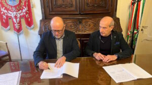 PONT CANAVESE – Firmato l’accordo tra Asl To4 e Comune per l’utilizzo della struttura RSA