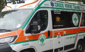 LEINI – Brutto incidente in via Lombardore: 5 auto coinvolte; 6 feriti di cui due gravi