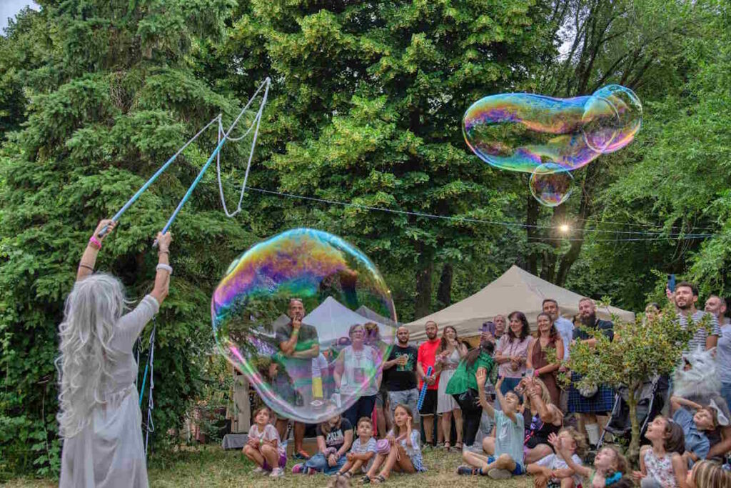 LANZO – Successo per l'ElfFest 2025: 8500 visitatori da tutto il Piemonte 2 lanzo elfFest 2025 1