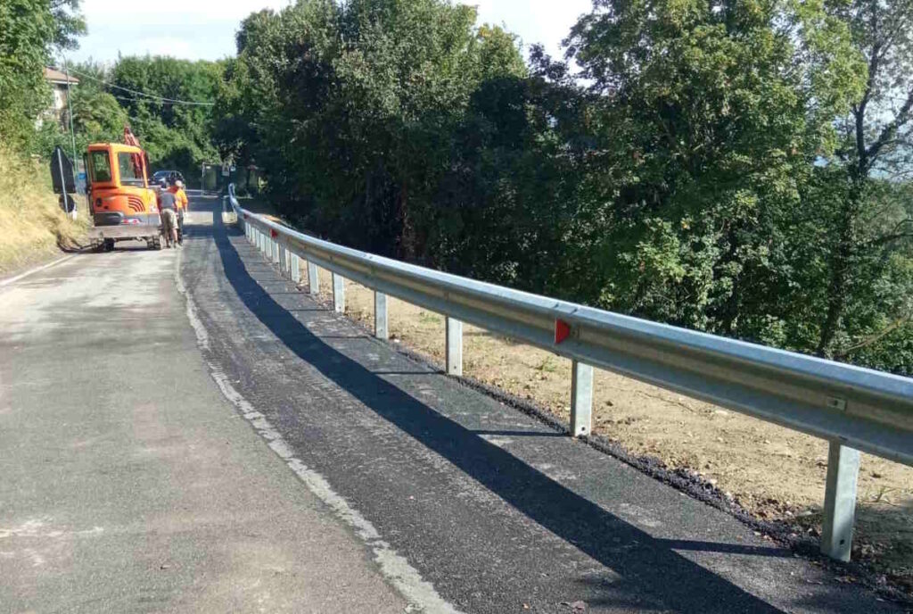 CASTAGNETO PO – Terminato il ripristino, riapre la Provinciale 103 (FOTO) 1 castagneto po provinciale 103 2