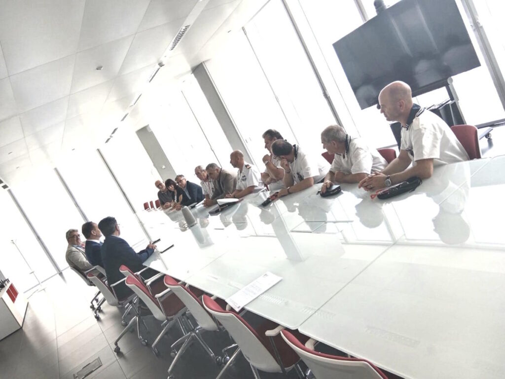 CUORGNÈ – Il Gruppo ANMI “Banfi” Cuorgnè e Canavese accolto dal Governatore Alberto Cirio 2 cuorgne marinai in regione 1
