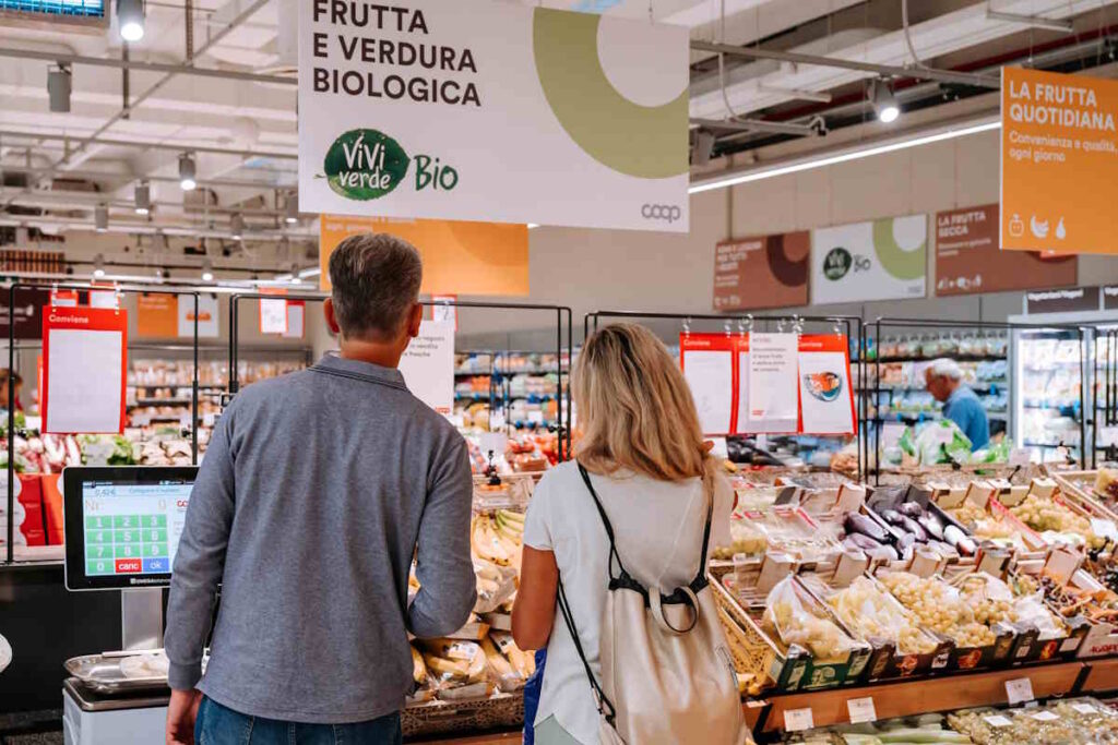 a strambino, nel supermercato coop, prodotti di qualità