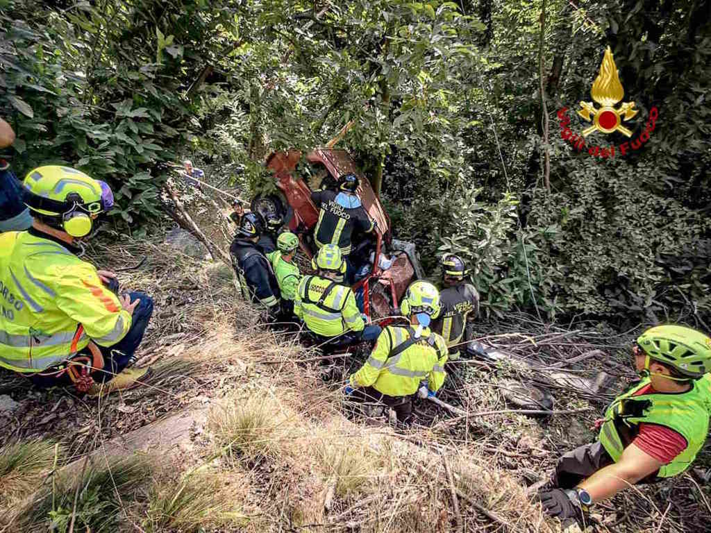 Ferito il pensionato a bordo dell'auto precipitata a Villar Pellice