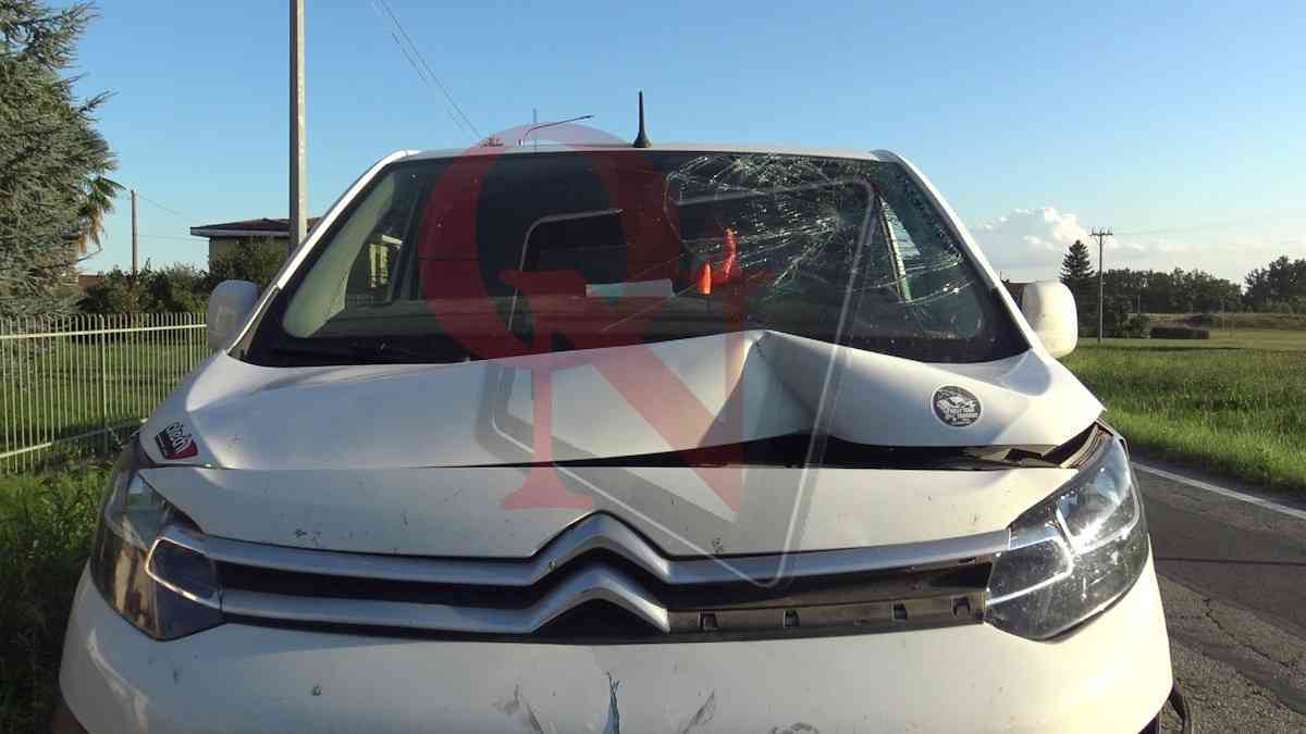 incidente sp41 ad agliè furgone contro moto