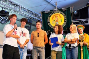 CALUSO – Realizzata al Martinetti la locandina per la Festa dell’Uva