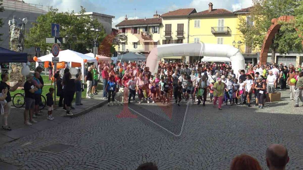 Tanta gente a Castellamonte per cammin'arte
