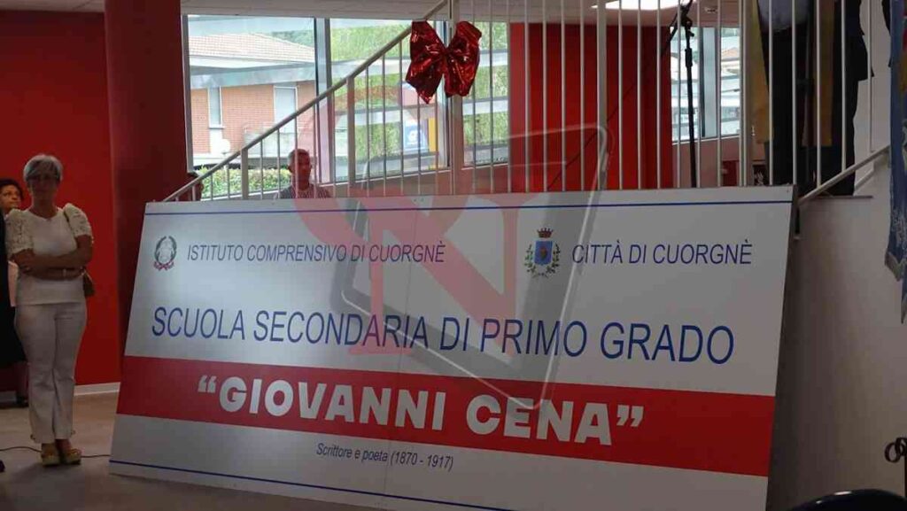 pannello a cuorgnè della scuola giovanni cena